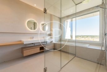 Triplex penthouse for rent in La Finca