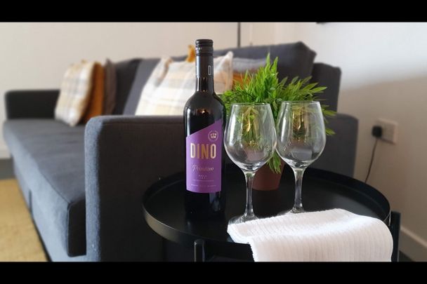 2 Bed Flat, High Road Leytonstone, E11 - Photo 1