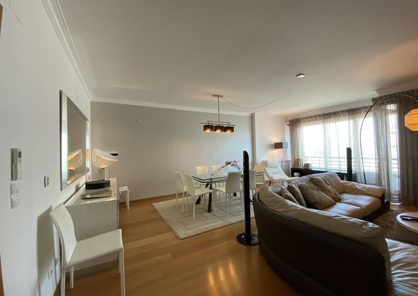 4 Bedroom Apartment with parking, Telheiras, Lisboa