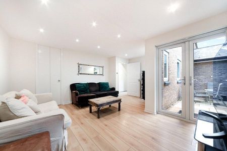 3 bedroom terraced house to rent - Photo 2