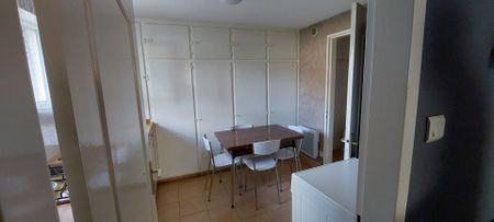 Location Appartement 1 pièce 36m² - Photo 2