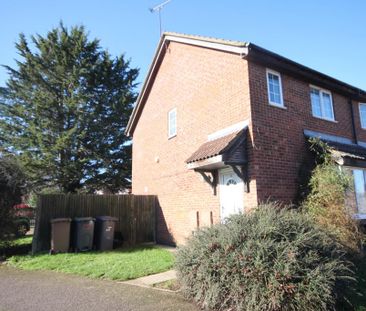 3 bedroom semi-detached house to rent - Photo 3