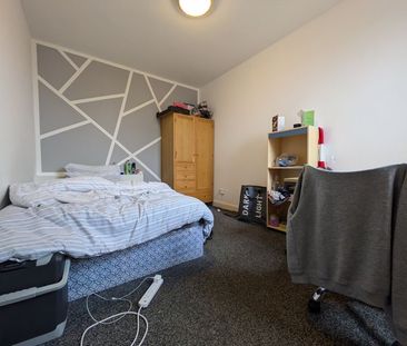 Harrington Drive Lenton, Nottingham - Photo 3