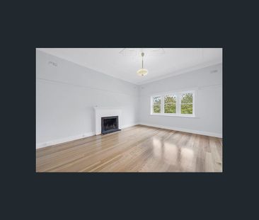 CHARMING THREE BEDROOM CHARACTER HOME - Photo 1