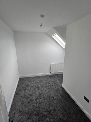 8 bedroom house to rent - Photo 3