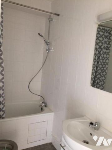 Appartement à louer à Bar sur Seine (10110), AUBE. RENSEIGNEMENTS EXCLUSIVEMENT PAR TELEPHONE, ... - Photo 4