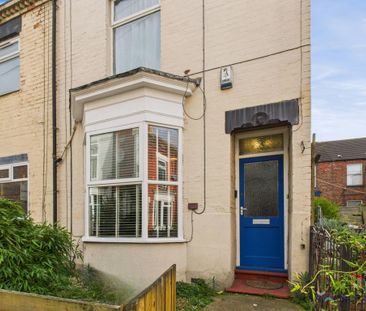 2 bedroom end of terrace house to rent - Photo 4