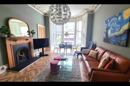 4 Bed Flat, Edinburgh, EH1 - Photo 3