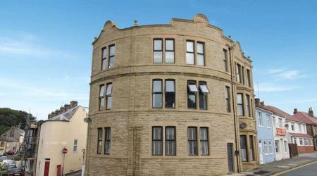 Gorgeous Top Floor Apartment - Woborrow Road, Heysham, Morecambe, LA3 - Photo 5