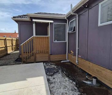 3 Bedroom Cosy Home in Mt Albert(Ready to move in) - Photo 3