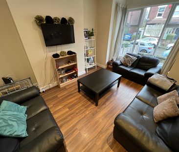 5 bedroom terraced house to rent - Photo 1