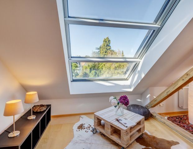 Light-flooded 1.5-room attic apartment for rent - Foto 1