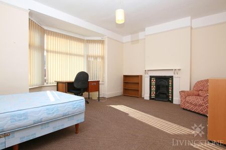 5 bedroom terraced house to rent - Photo 2