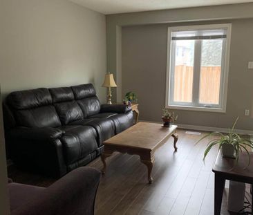 302 College Ave W, Guelph - Photo 1