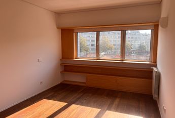 Apartamento T2 para Arrendamento no Palácio da Enseada em Matosinhos