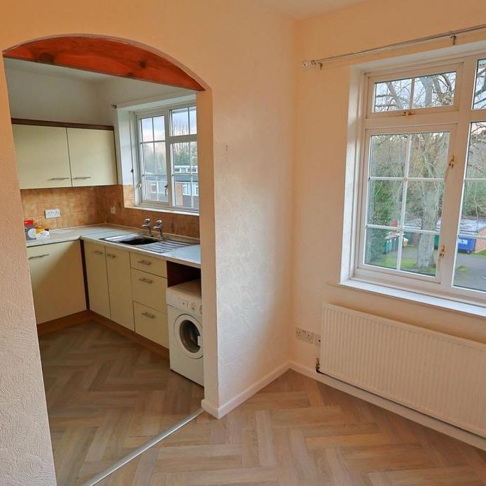 2 bedroom maisonette to rent - Photo 1