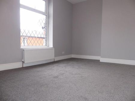 3 bedroom terraced house to rent - Photo 4