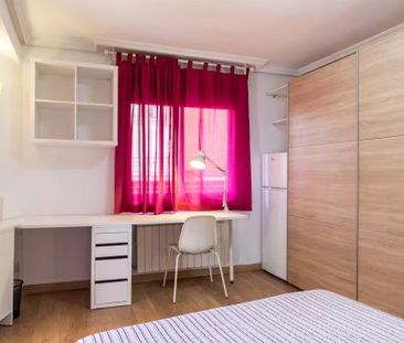 Calle del Jilguero, Madrid, Community of Madrid 28025 - Photo 3