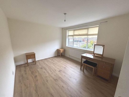 4 bedroom detached house to rent - Photo 1