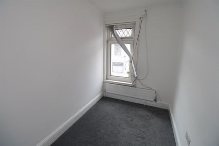 House - Terraced For Rent King Street, Ebbw Vale - Photo 4