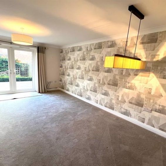 3 Bedroom Terraced To Let - Photo 1