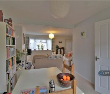 3 bedroom terraced house to rent - Photo 2