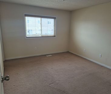 For Lease - 10 Donnenwerth Drive, Kitchener, Ontario - Photo 6