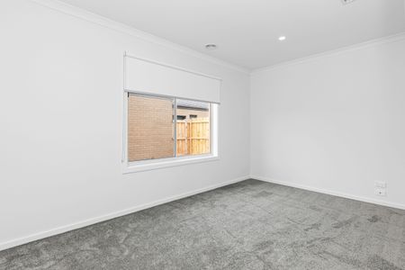 Modern Family Home in Beveridge - Photo 3