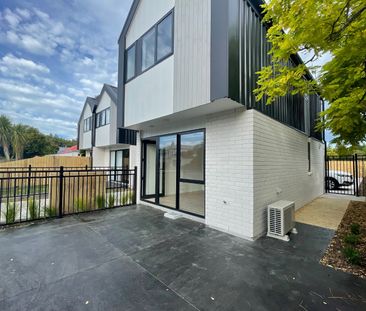 191 England Street, Linwood - Photo 2