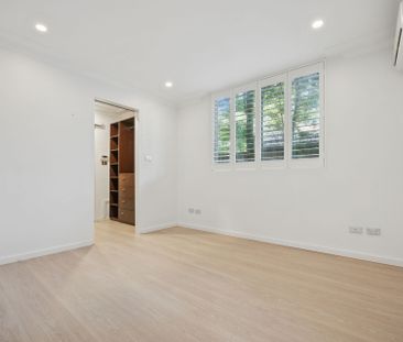 Beautifully Presented and Light Filled Garden Apartment - Photo 4