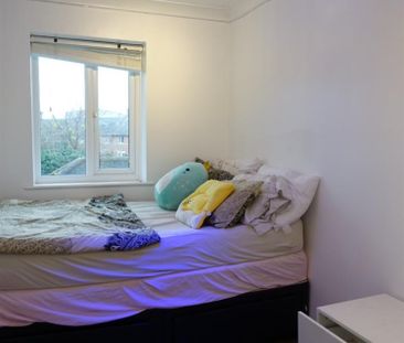 3 bedroom House To Let Total Size: 991 SQ FT - Photo 1