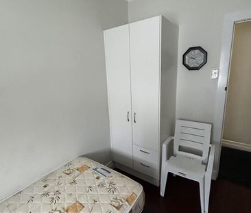 46 Torrington Street, Spring Hill, Qld 4000 - Photo 2