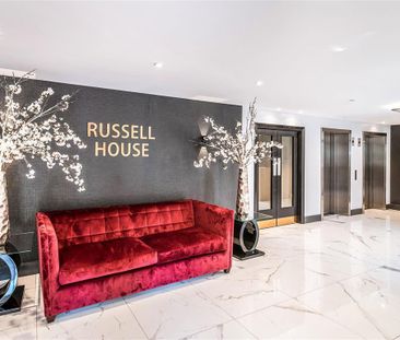 Russell Mews - Photo 5