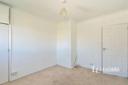 New Barn Lane, North Bersted, Bognor Regis, PO21 - Photo 2