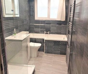 Melville Close - Photo 1