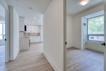 For Lease - 2075 King Road Unit# 247, King, Ontario - Photo 5