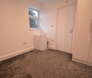 1 bedroom Property to rent - Photo 3