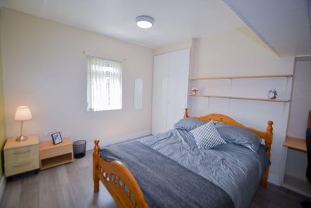 7 bedroom house share to rent - Photo 4