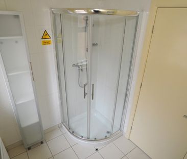 MODERN 4 BEDROOM TERRACE LOCATED NEAR TOWN - Scarborough - Photo 6