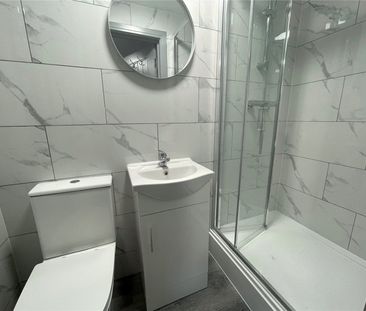 property to rent - Photo 6