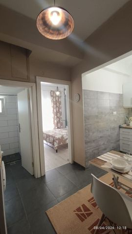 Studio/Γκαρσονιέρα για ενοικίαση Πλατεία Αττικής (Αττική) - Photo 4