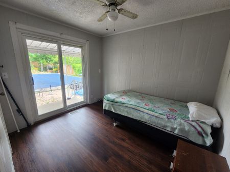 For Lease - 390 Gibbons Street Unit# Main, Oshawa, Ontario - Photo 3