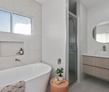 61 Harker Circuit, Burdell QLD 4818 - House For Rent | Domain - Photo 3