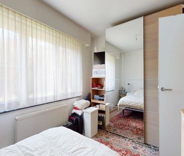 Appartement te huur in Anderlecht voor € 1.000 met 1 slaapkamer - Photo 5