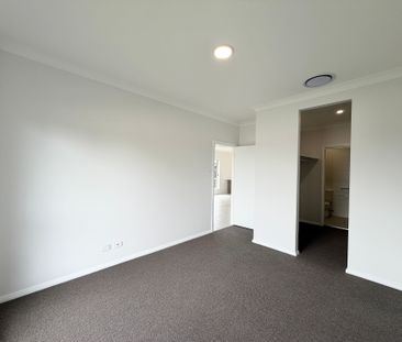 New Build Duplex with Private Street Access - Photo 4