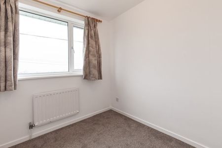 Lanchester Drive, Banbury - Photo 2