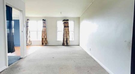 Spacious 3-Bedroom Apartment for Rent in Papatoetoe, Auckland - Photo 2