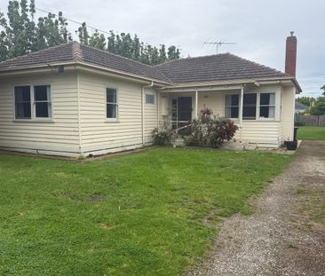 Low Maintenance home in a great location - Photo 6