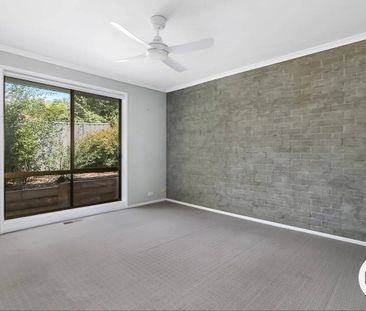 LOVELY FAMILY HOME IN QUIET COURT LOCATION! - Photo 5