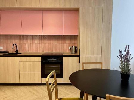 Stare Miasto, 2 pokoje + winda i miejsce postojowe - Photo 5